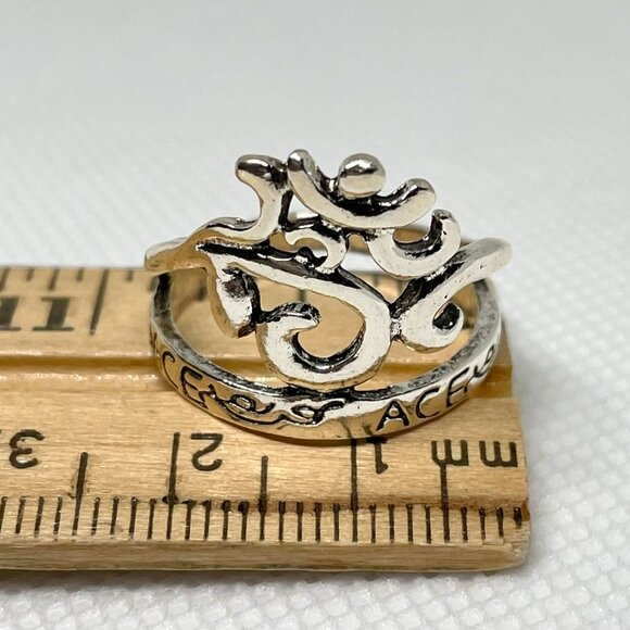 Om Sign Filigree Script Ring for Men or Women sz 8 Silver Finish New Yoga Band - Picture 2 of 11